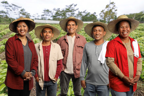 As Nestlé Philippines pays tribute to the country’s coffee farmers on International Coffee Day, it is committed to uplifting their lives by helping promote improved and more sustainable production.