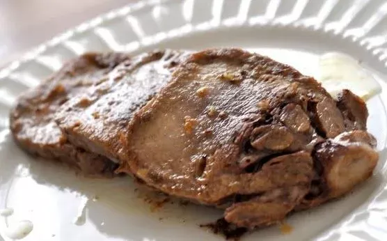 Lengua in Garlic Butter