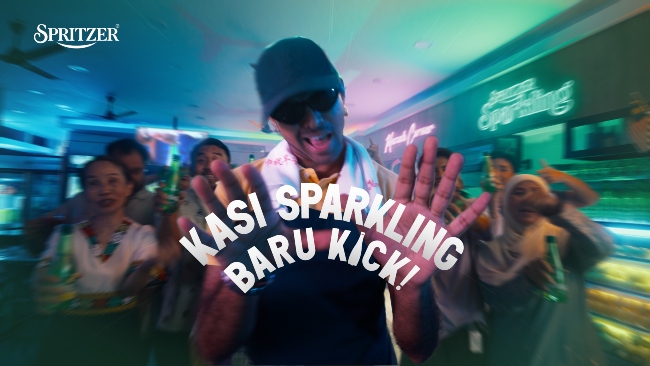 Spritzer Sparkling Adds a Fizzy Twist to Merdeka and Hari Malaysia 2025 with "Kasi Sparkling, Baru Kick!" 3 SpritzerSparklingFig2 650