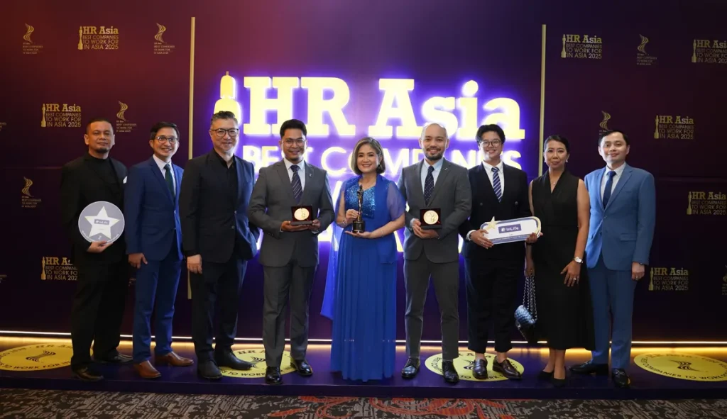 InLife Chief Human Resources Officer Rozana G. Pecson (center) leads the InLife Team in receiving HR Asia Best Companies to Work for in Asia 2025 Award.
